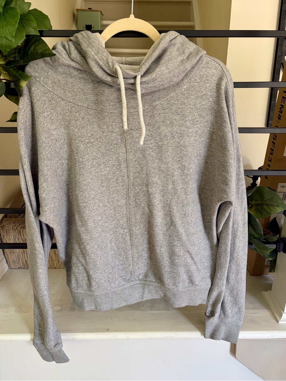 Nike Sportswear Gray Cowl Neck Pullover Hoodie Sweatshirt Size Large